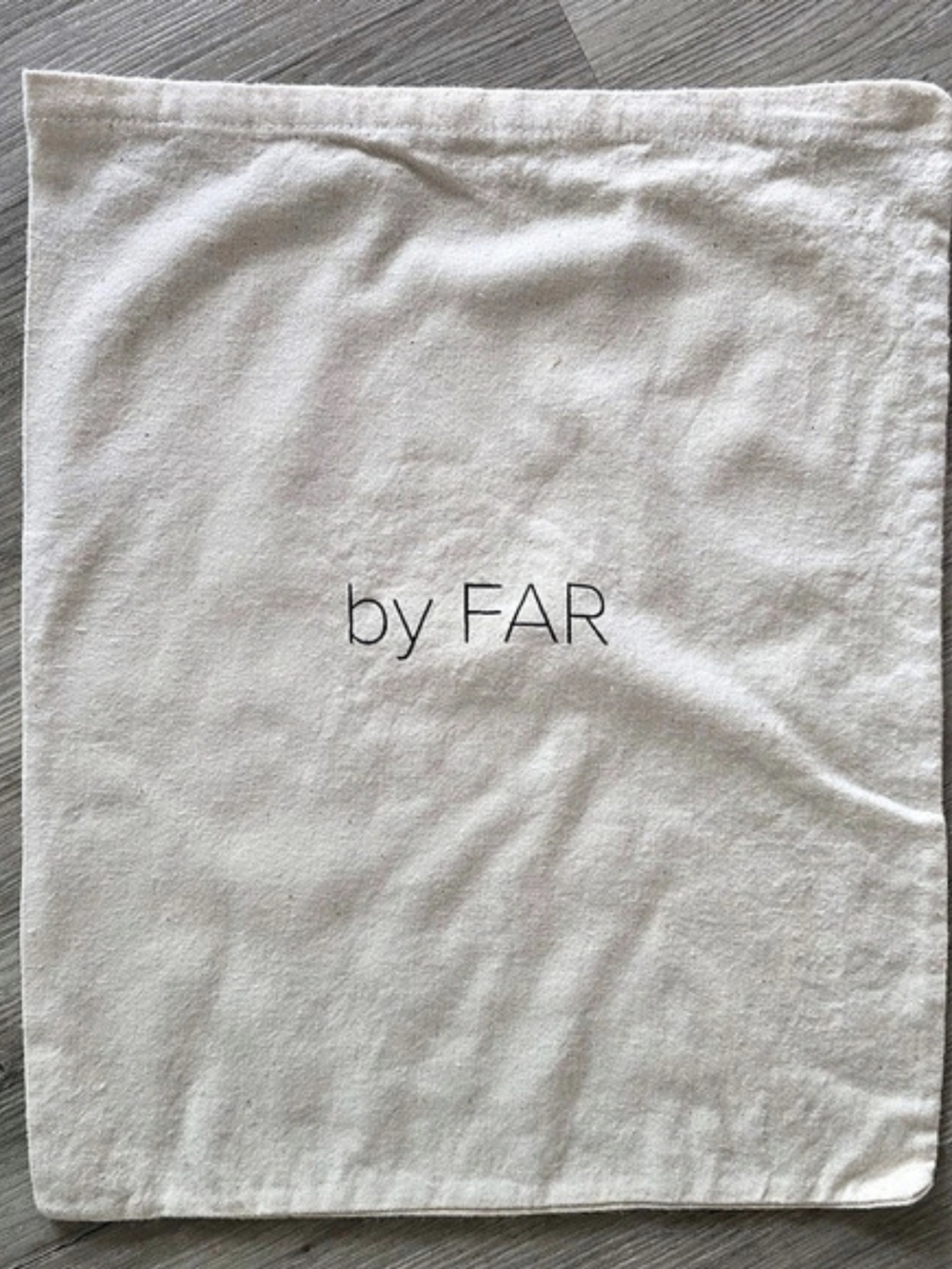 by FAR | Dust Bag